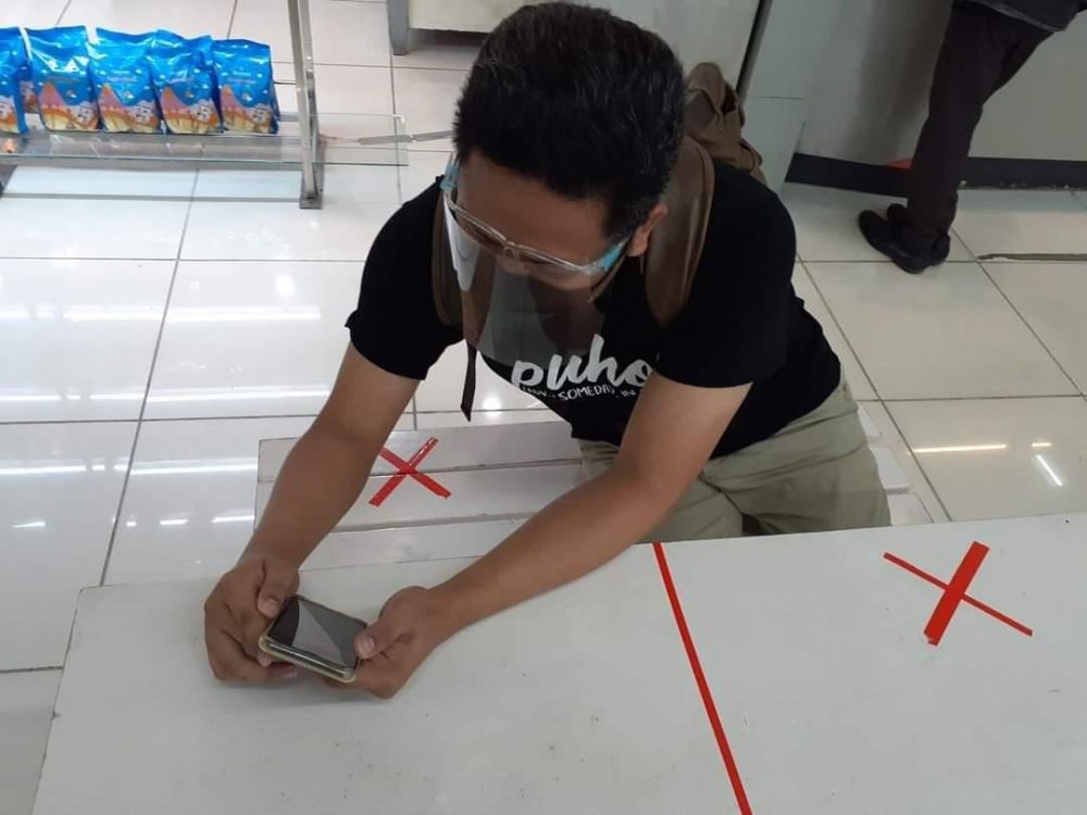Cara orang taati Larang x ini bikin ngakak guling-guling